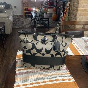 Coach bag. Canvas with leather trim.